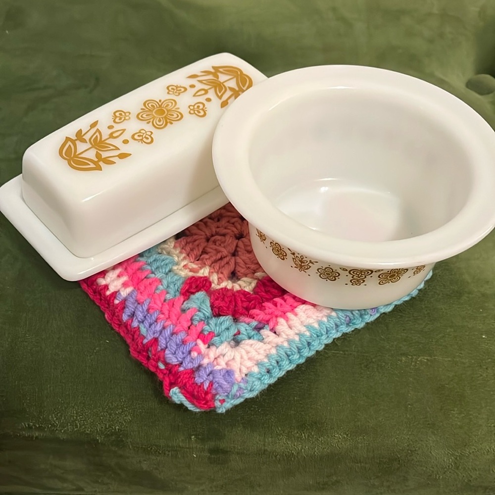 Vintage Pyrex Butterfly Gold Butter Dish and Butter Tub